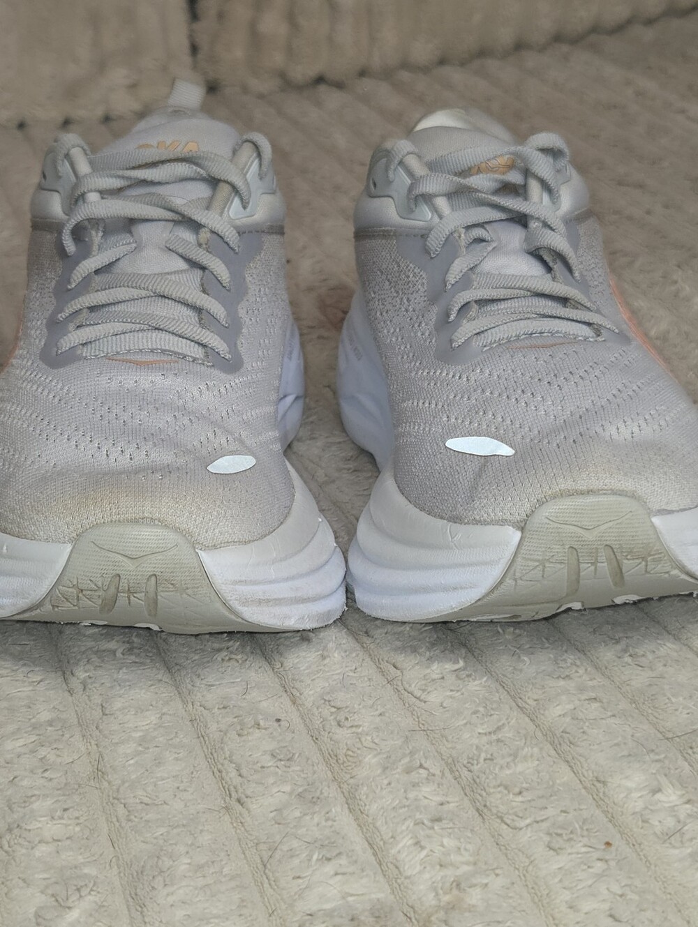 HOKA Bondi 8 Women's Running Shoes Gray Rose Gold Athletic Sneakers Size 7 B - Picture 5 of 9